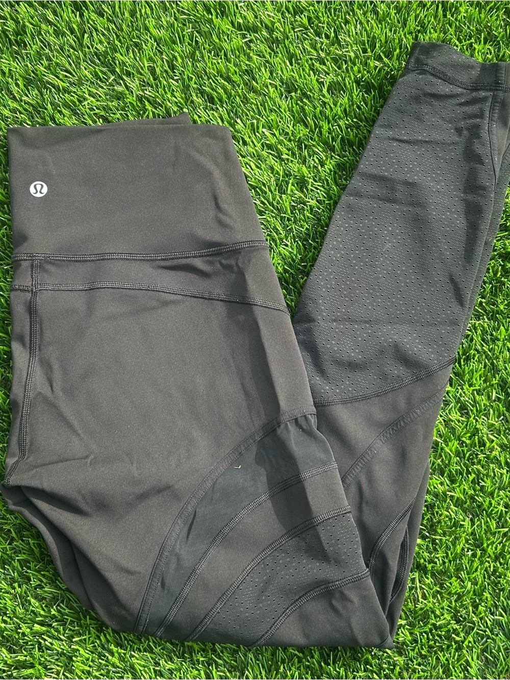 Lululemon black leggings